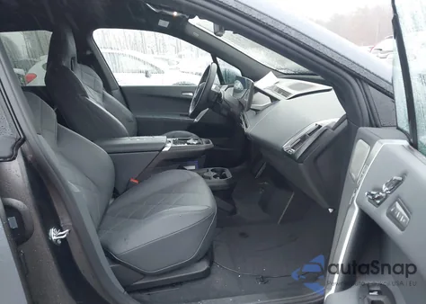 2026 BMW Ix M70 из США, поврежденный, VIN WB563CF01TCW08876